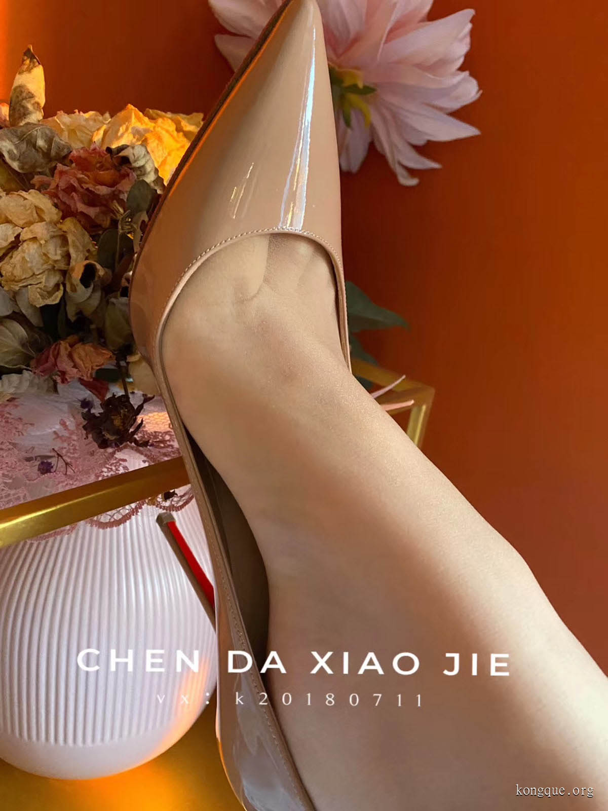 图片[4]-宸大小姐 – 微信朋友圈及专场图片&视频-万千少女网红映画
