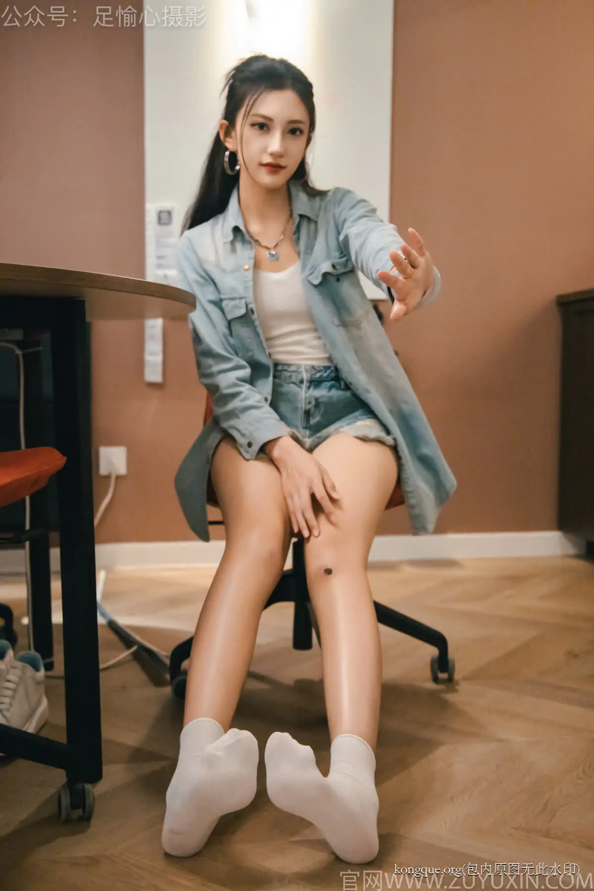 图片[14]-足愉心 – 少女美足美图视频27期[357G-2025.11] - 万千少女网红映画-万千少女网红映画